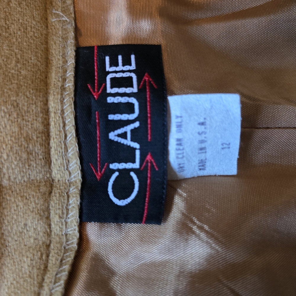 Claude Wool Shorts - Picture 3 of 4